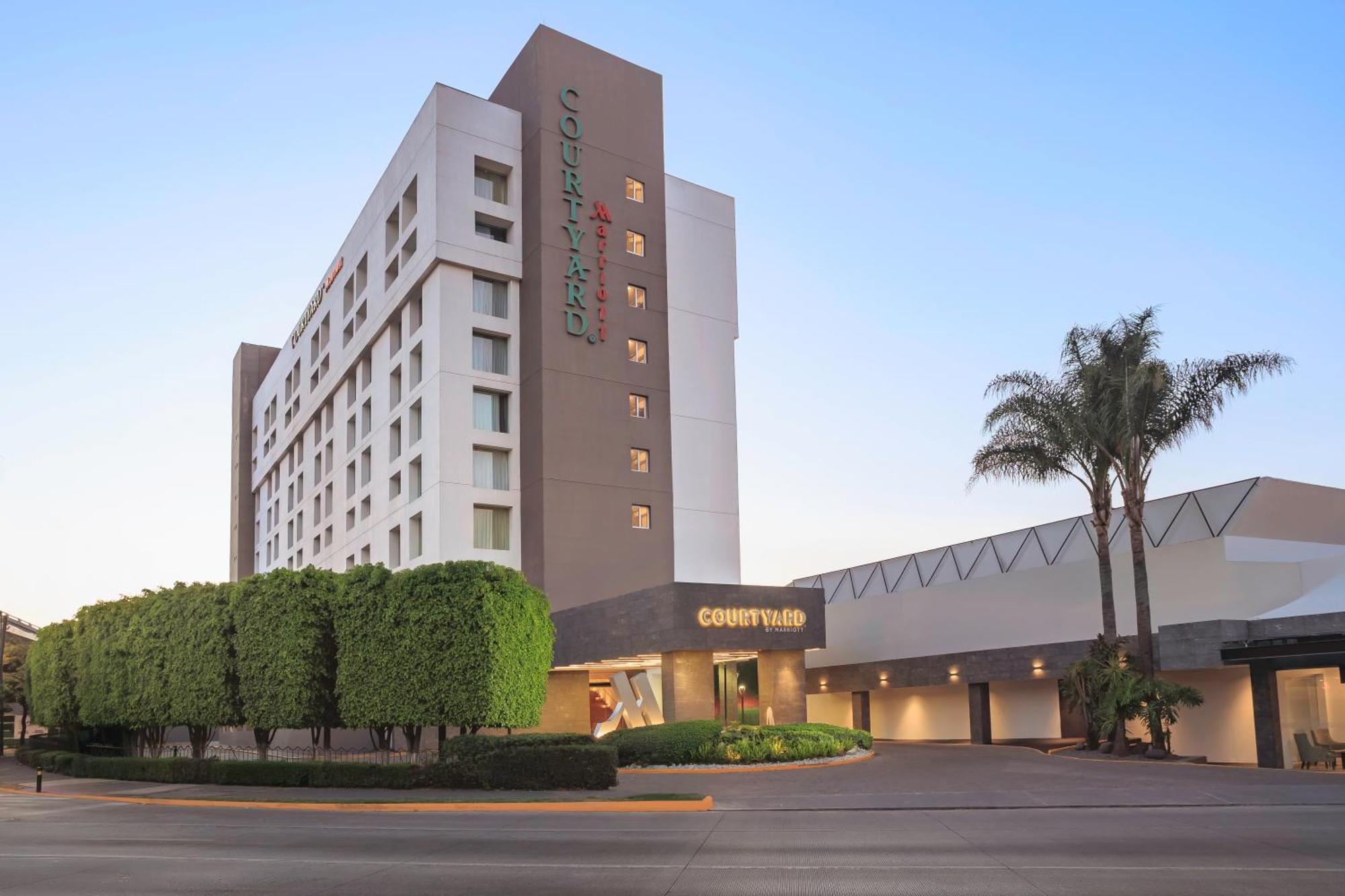 Courtyard By Marriott Animas Hotel 4*