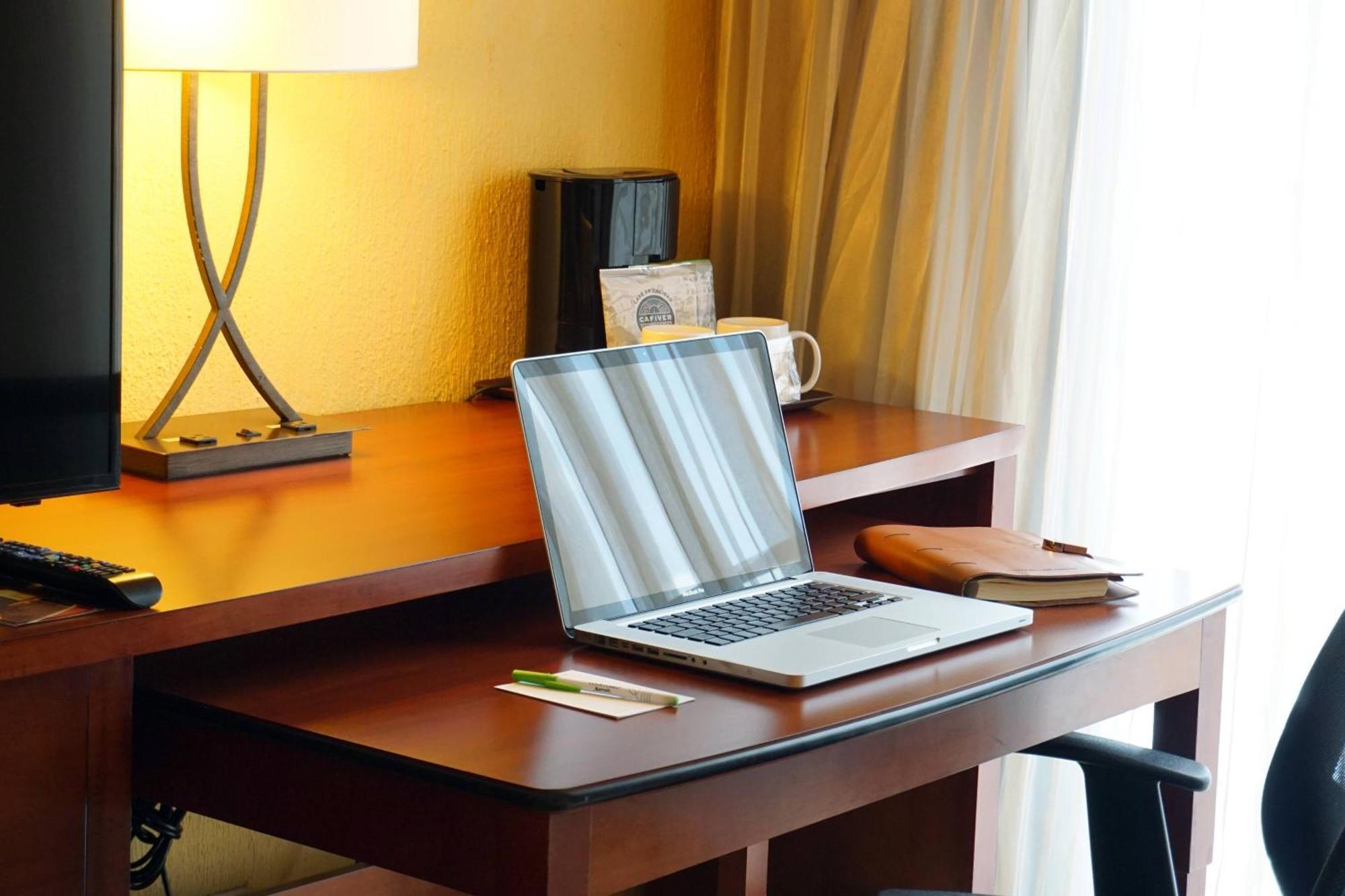 Courtyard By Marriott Animas Hotel Puebla
