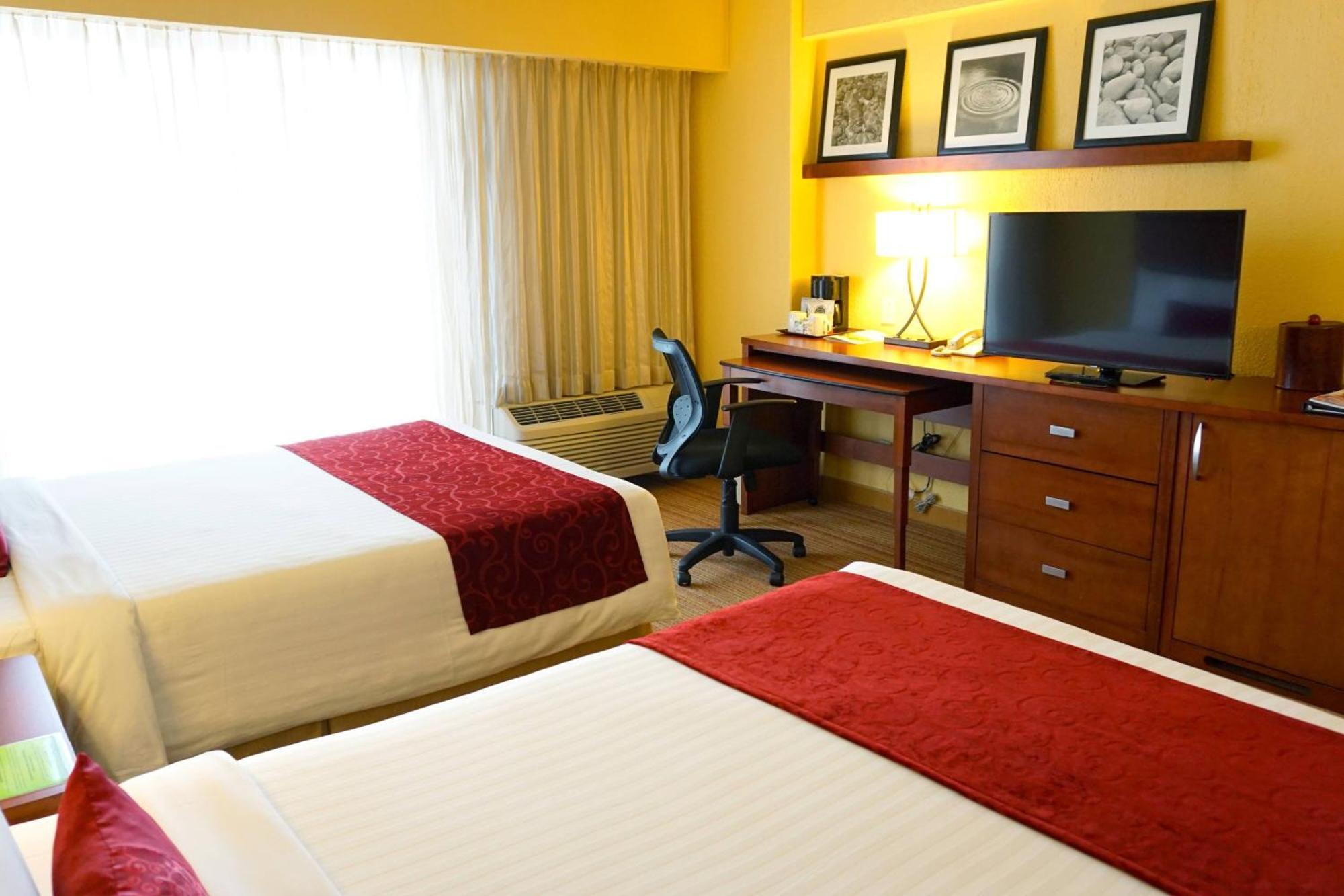 Courtyard By Marriott Animas Hotel