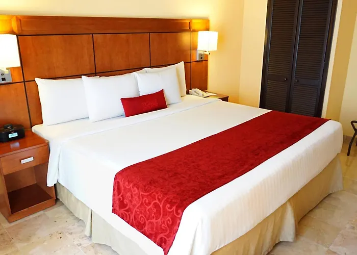 Courtyard By Marriott Puebla Las Animas